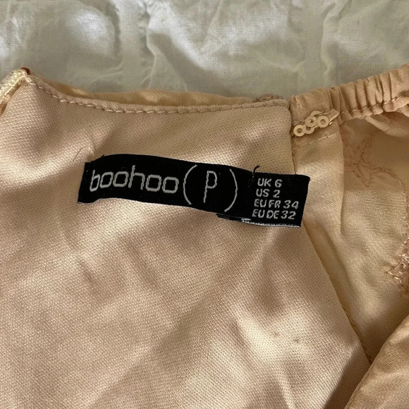 RARE Boohoo star sequin ruffle mini dress - Picture 4 of 12